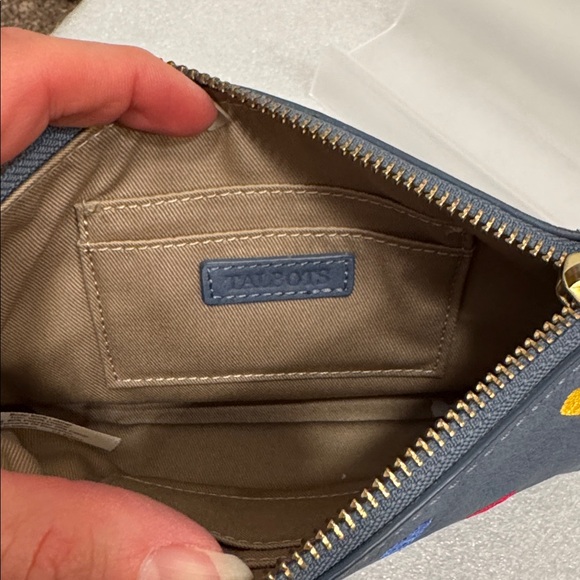 Talbots leather heart embroidered wristlet wallet - Picture 4 of 5